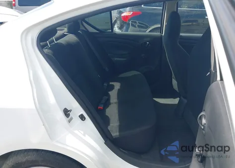 2014 Nissan Versa 1.6 S+ из США, поврежденный, VIN 3N1CN7APXEL831764